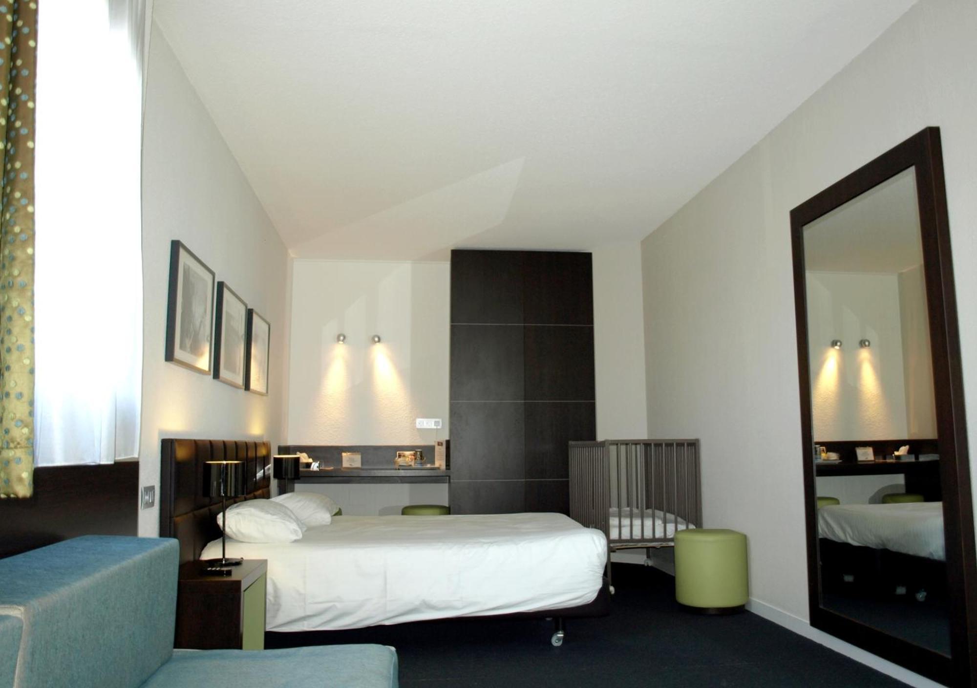 Kyriad Hôtel Orly Aéroport - Athis Mons Habitación foto